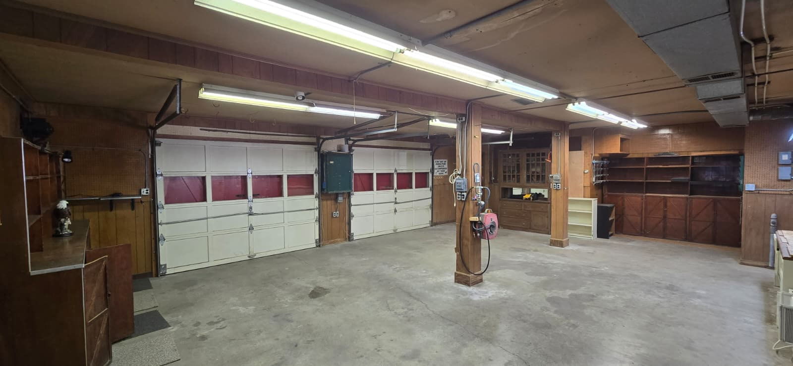 550 West Henry Street Kankakee, IL 60901 - Photo 21 of 31 a view of storage and utility room