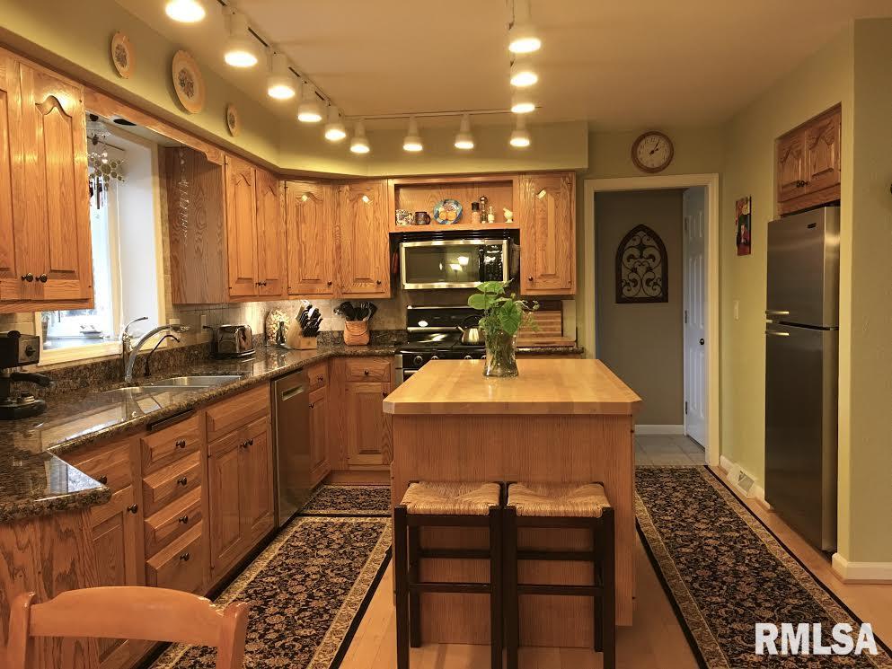 80 Hickory Ridge Drive Morton, IL 61550 - Photo 8 of 28 Gallery Image 8