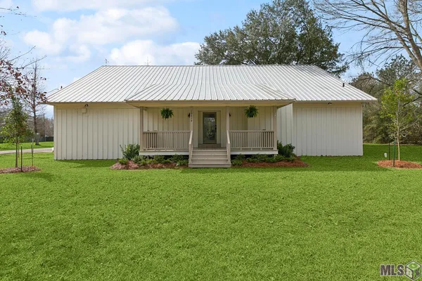 $2,500 | 10834 Cloverleaf Drive, Denham Springs, LA 70706