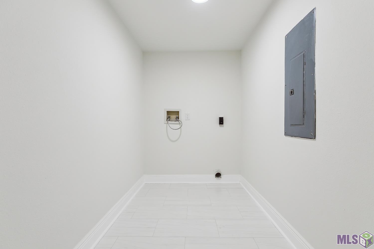 10834 Cloverleaf Drive Denham Springs, LA 70706 - Photo 16 of 23