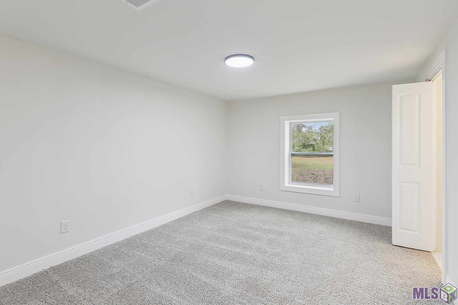 10834 Cloverleaf Drive Denham Springs, LA 70706 - Photo 10 of 23