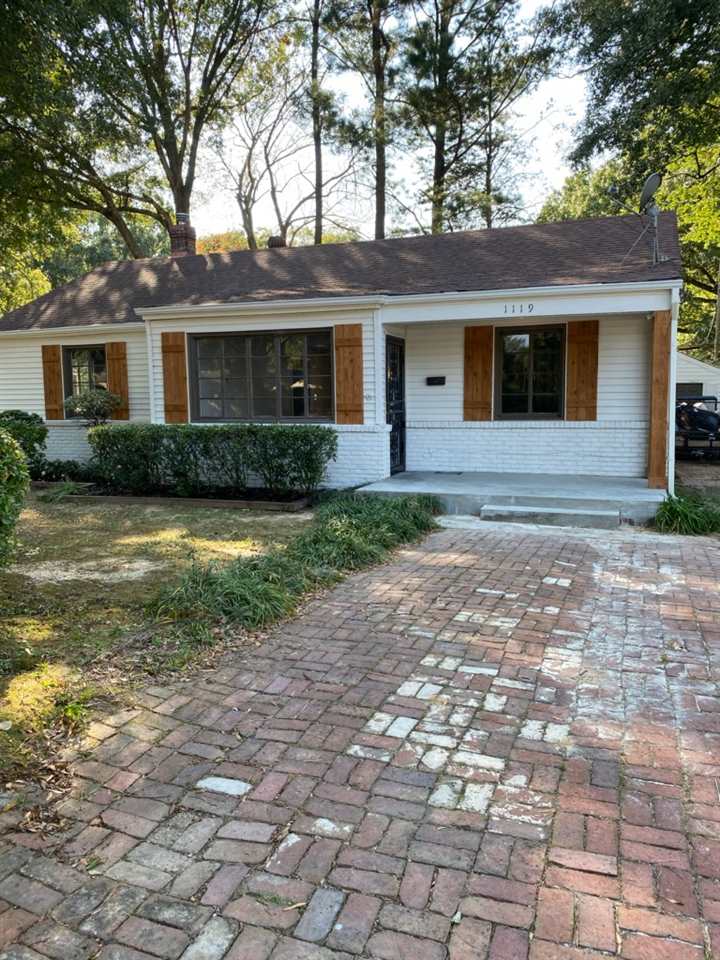 1119 Colonial Road Memphis, TN 38117 - Photo 1 of 12