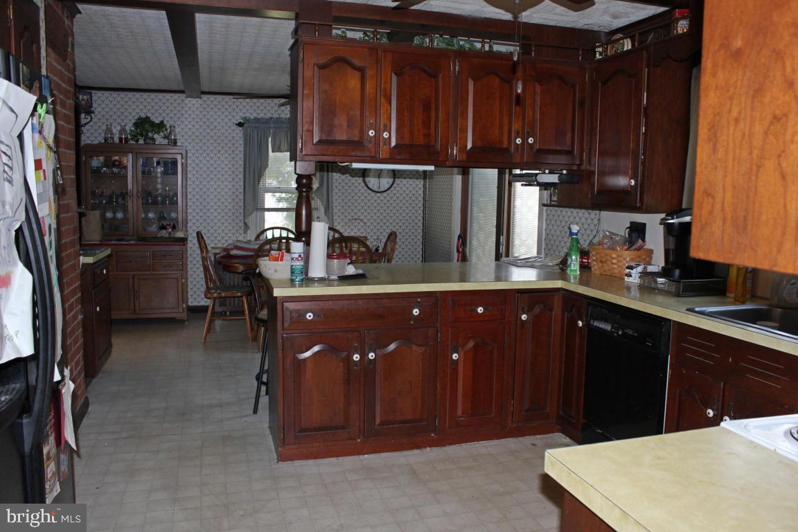 311 East Oregon Road Lititz, PA 17543 - Photo 9 of 11
