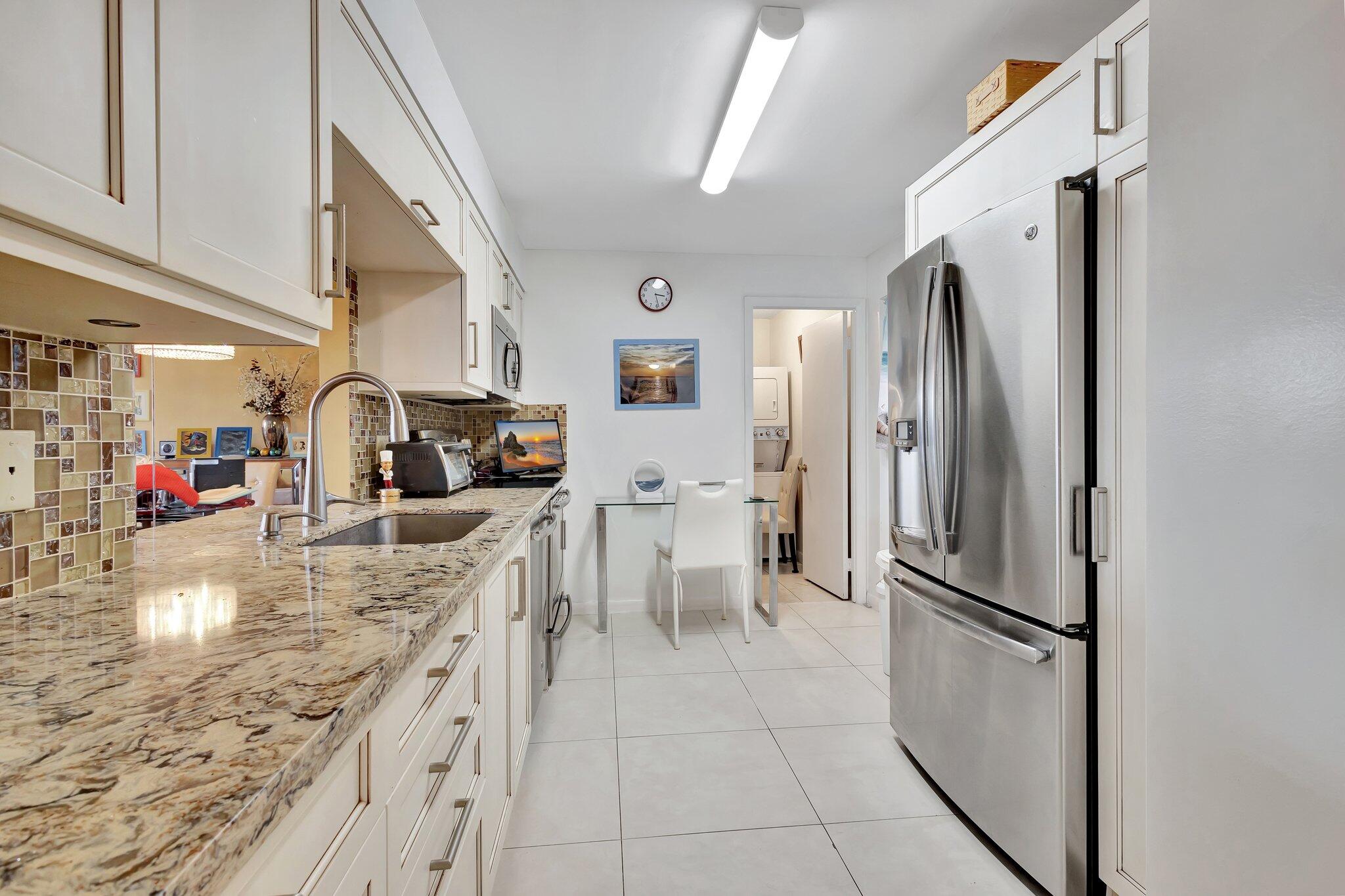 6461 Northwest 2nd Avenue, Unit 512 Boca Raton, FL 33487 - Photo 3 of 22 15-web-or-mls-_82A5056
