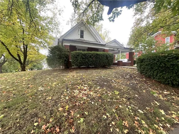 $112,500 | 220 East Benton Street, Carrollton, MO 64633