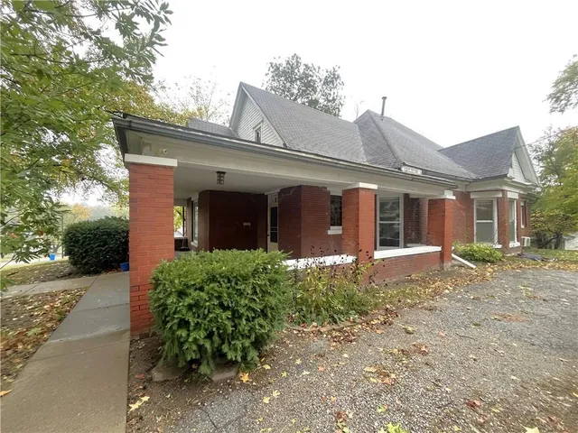 $120,000 | 220 East Benton Street, Carrollton, MO 64633
