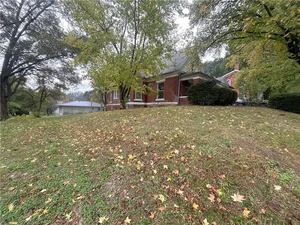 $112,500 | 220 East Benton Street, Carrollton, MO 64633