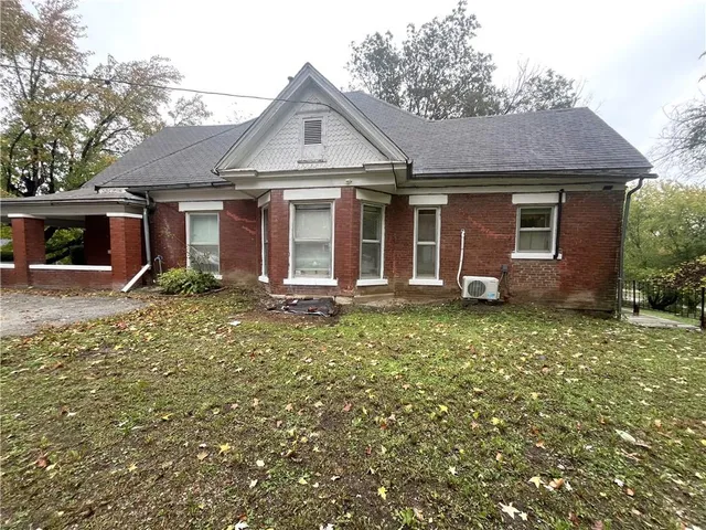 $120,000 | 220 East Benton Street, Carrollton, MO 64633