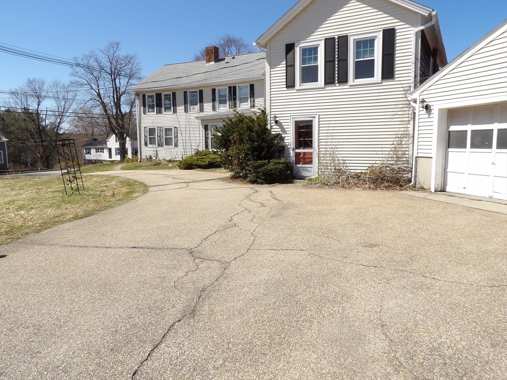 620 Pleasant Street Paxton, MA 01612 - Photo 3 of 25