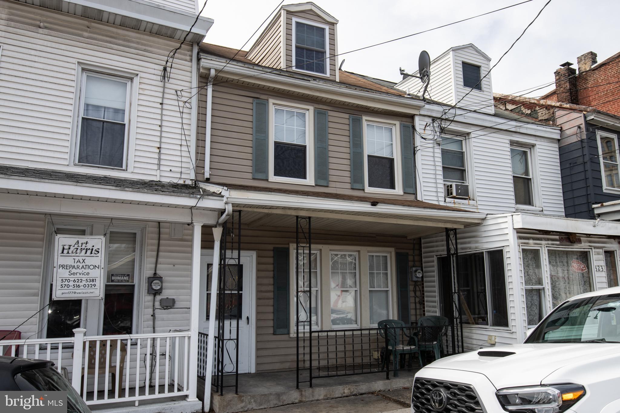 321 North 3rd Street Pottsville, PA 17901 - Photo 3 of 40