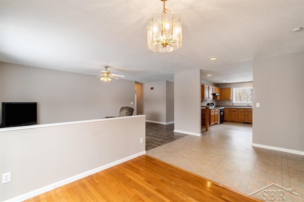 483 North 11 Mile Road Midland, MI 48640 - Photo 7 of 21 50100543-6.JPG