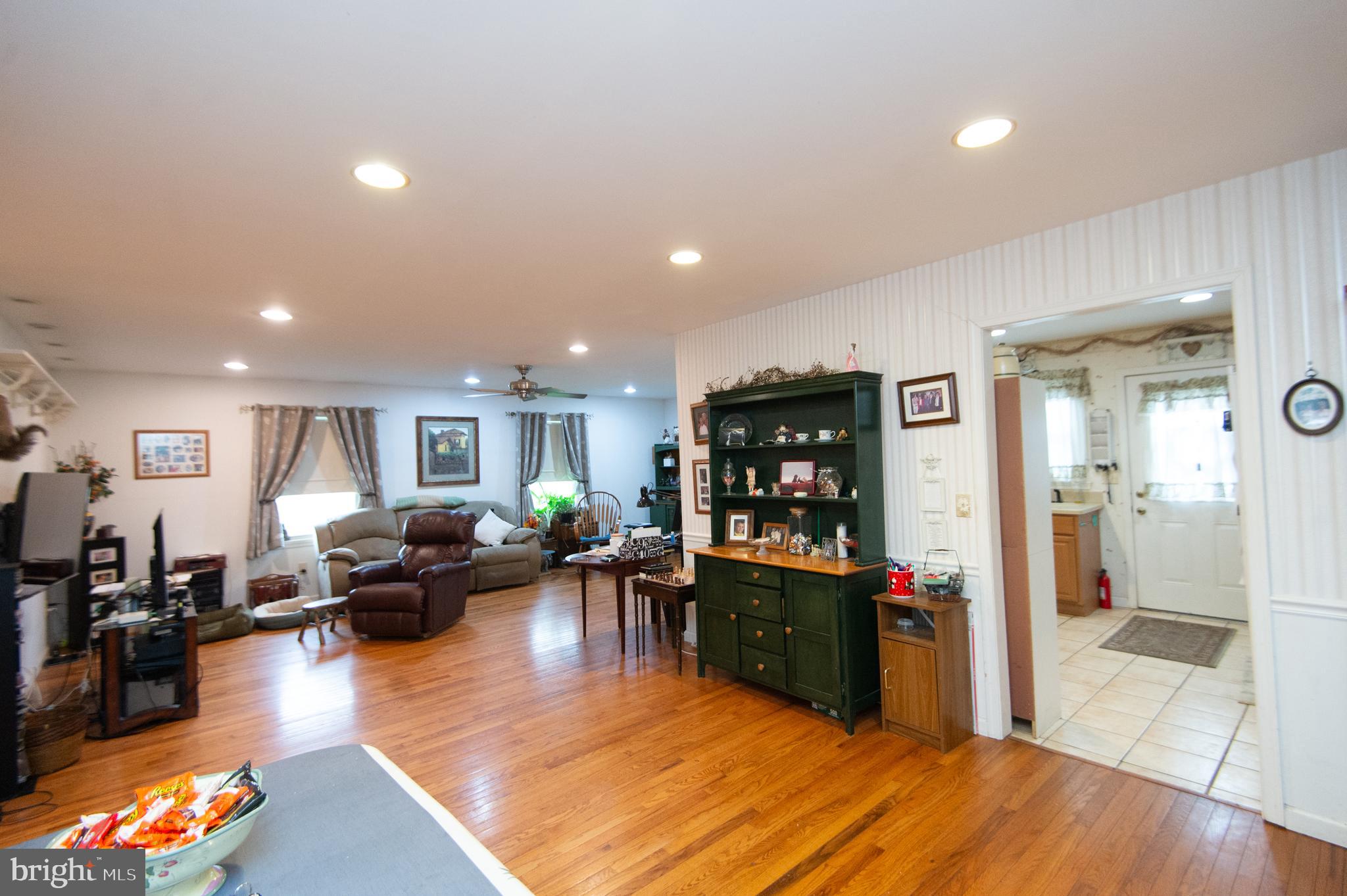 5751 Thompsontown Road East New Market, MD 21631 - Photo 7 of 38 living room/dining area