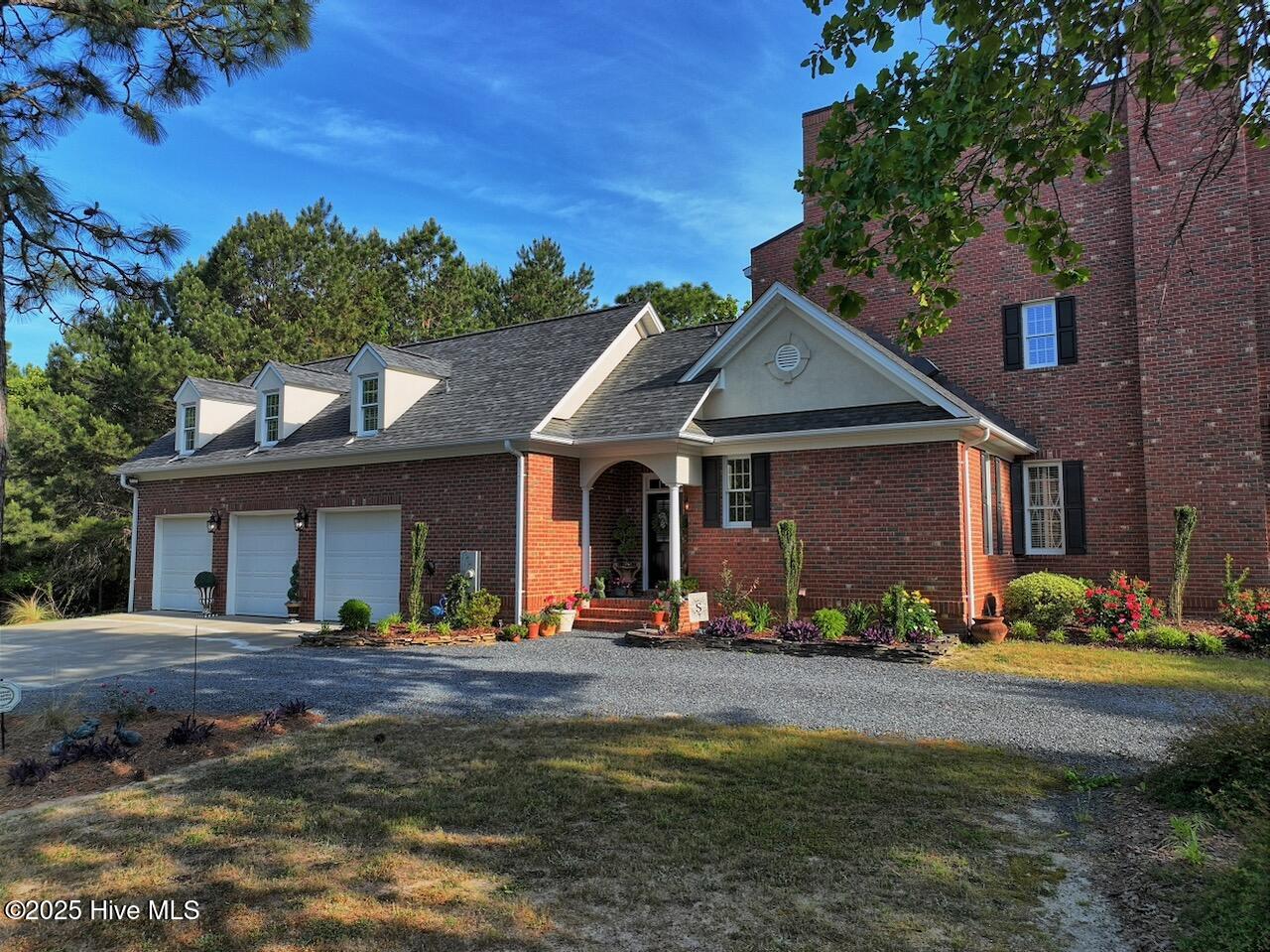 6680 Beulah Hill Church Road West End, NC 27376 - Photo 29 of 141 3 Car Side Entry Garage