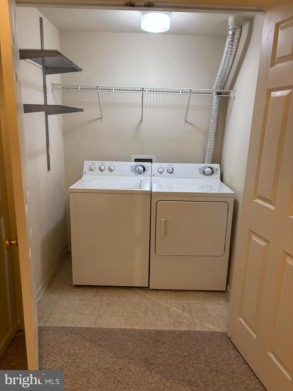 43725 Banshee Heights Terrace Ashburn, VA 20148 - Photo 16 of 30 laundry room