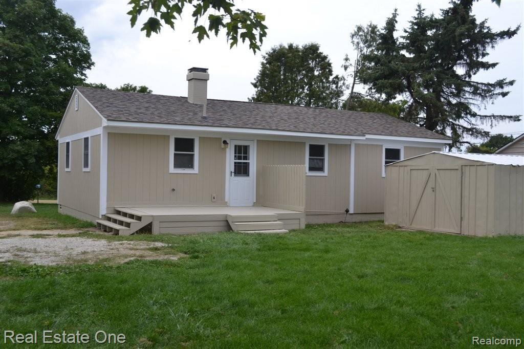 5297 Washburn Road Lapeer, MI 48446 - Photo 11 of 14 Rear View of home