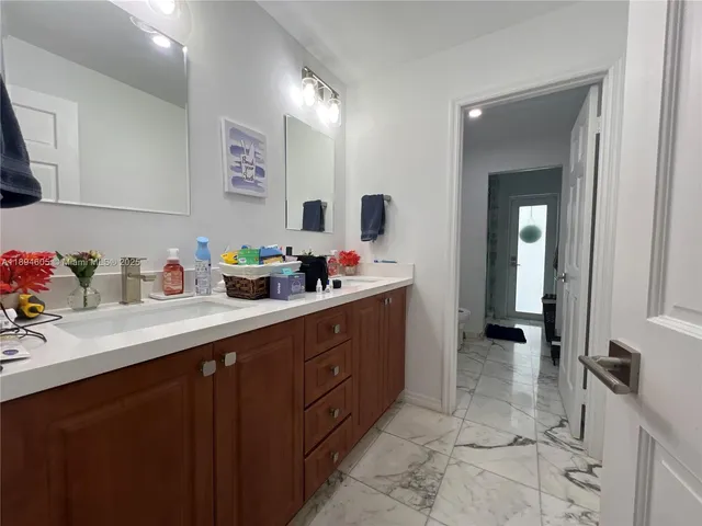 $12,000 | 4934 Northwest 94th Doral Place, Doral, FL 33178