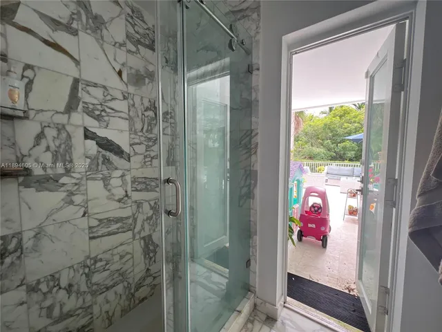 $12,000 | 4934 Northwest 94th Doral Place, Doral, FL 33178