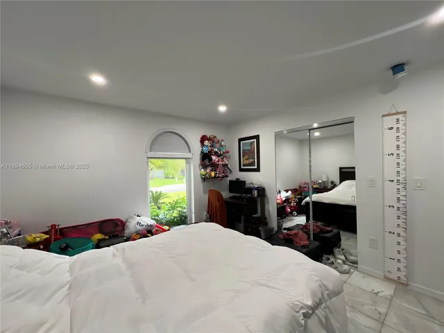 $12,000 | 4934 Northwest 94th Doral Place, Doral, FL 33178