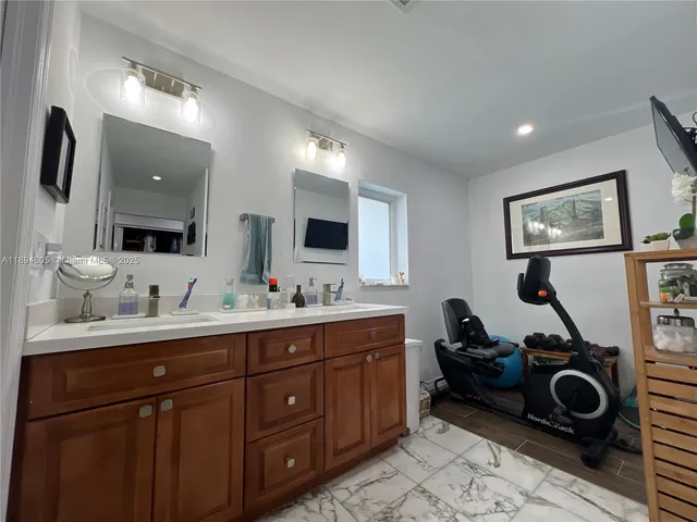 $12,000 | 4934 Northwest 94th Doral Place, Doral, FL 33178