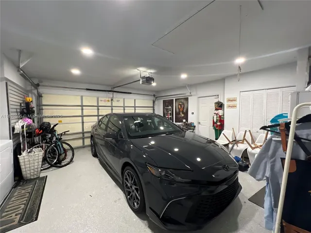 $12,000 | 4934 Northwest 94th Doral Place, Doral, FL 33178