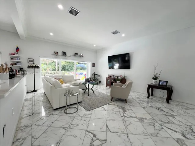 $12,000 | 4934 Northwest 94th Doral Place, Doral, FL 33178