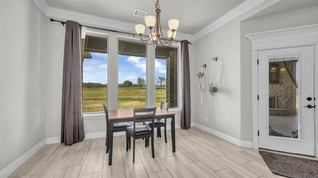 122 Altom Road Springtown, TX 76082 - Photo 12 of 38