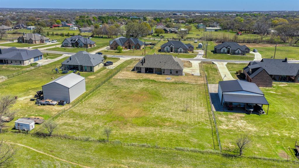 122 Altom Road Springtown, TX 76082 - Photo 26 of 38