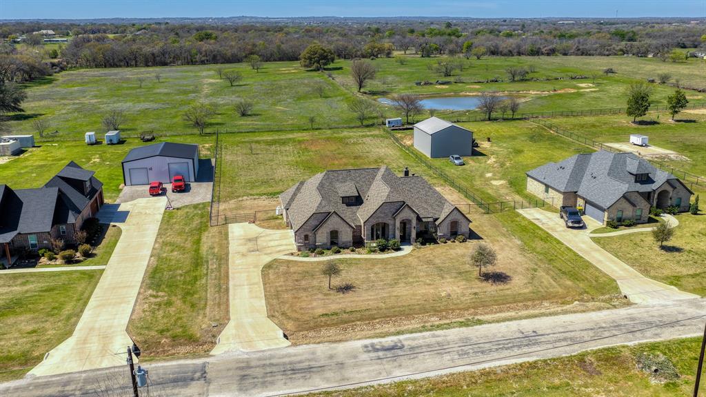 122 Altom Road Springtown, TX 76082 - Photo 28 of 38