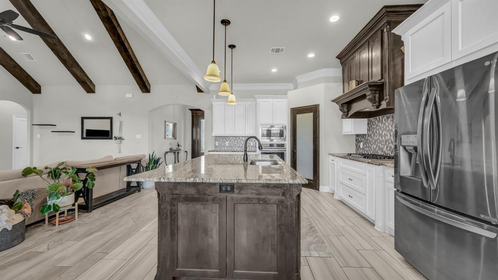 122 Altom Road Springtown, TX 76082 - Photo 31 of 38