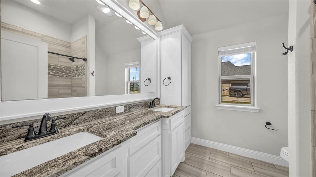 122 Altom Road Springtown, TX 76082 - Photo 33 of 38