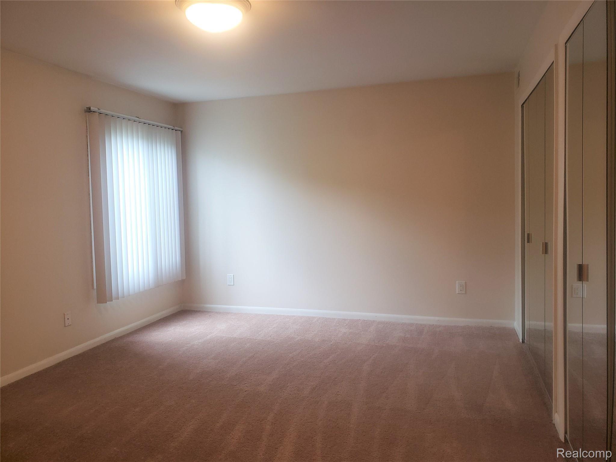 30475 West 14 Mile Road, Unit 80 Farmington, MI 48334 - Photo 12 of 16 12.jpg