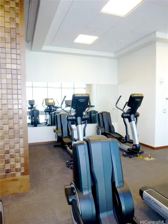 $5,000 | 1189 Waimanu Street, Unit 1706, Honolulu, HI 96814