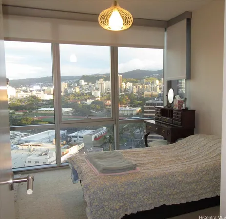$5,000 | 1189 Waimanu Street, Unit 1706, Honolulu, HI 96814