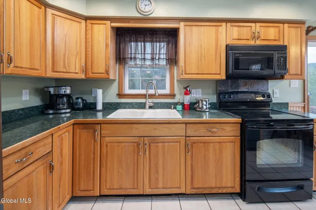 $450,000 | 2101 State Highway 9N, Lake George, NY 12845