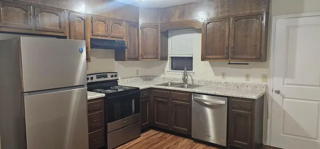 $1,250 | 5101 North Moore Lane, Unit A, Chattanooga, TN 37411