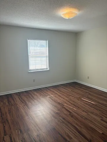 $1,250 | 5101 North Moore Lane, Unit A, Chattanooga, TN 37411