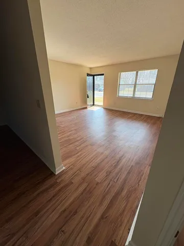 $1,250 | 5101 North Moore Lane, Unit A, Chattanooga, TN 37411