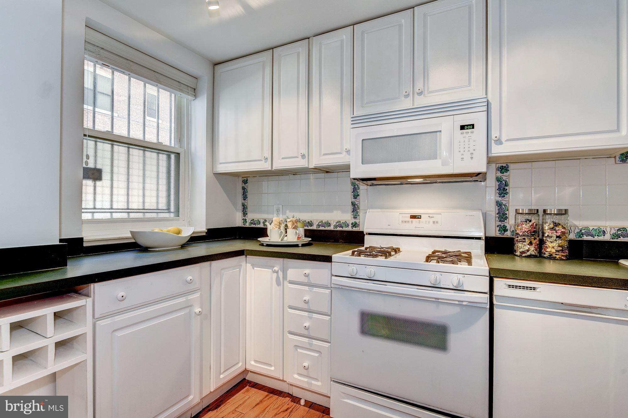 2127 California Street Northwest, Unit 102 Washington, DC 20008 - Photo 6 of 26 Kitchen