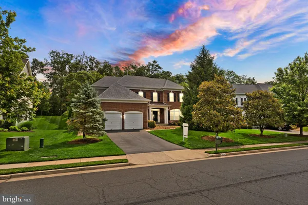 $1,165,000 | 1814 Woods Edge Drive Northeast, Leesburg, VA 20176
