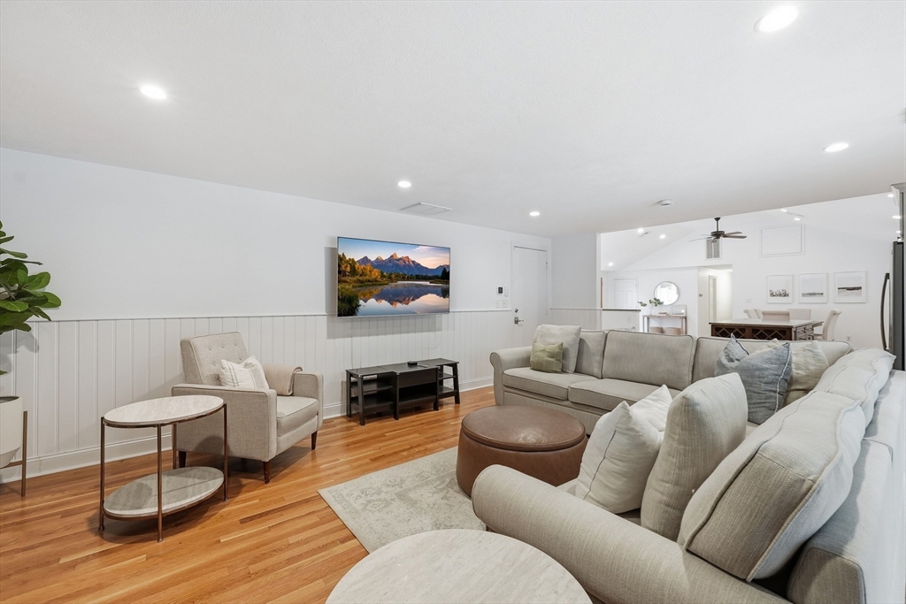 74 Framingham Road Marlborough, MA 01752 - Photo 17 of 41