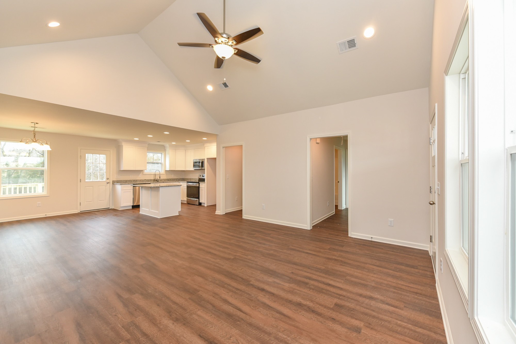 105 Chipman Road Bethpage, TN 37022 - Photo 7 of 29 Gallery Image 7