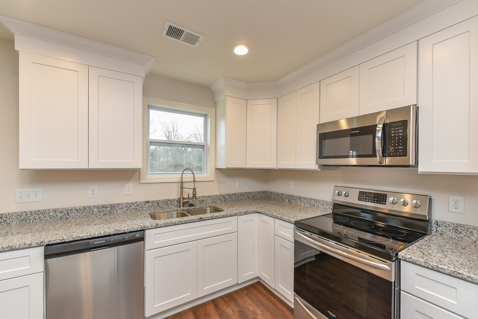 105 Chipman Road Bethpage, TN 37022 - Photo 10 of 29 Gallery Image 10