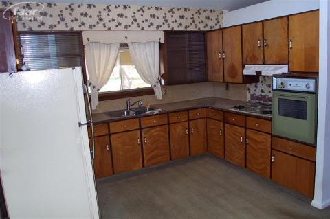 1532 Flushing Road Flushing, MI 48433 - Photo 4 of 9 20192553-3.JPG