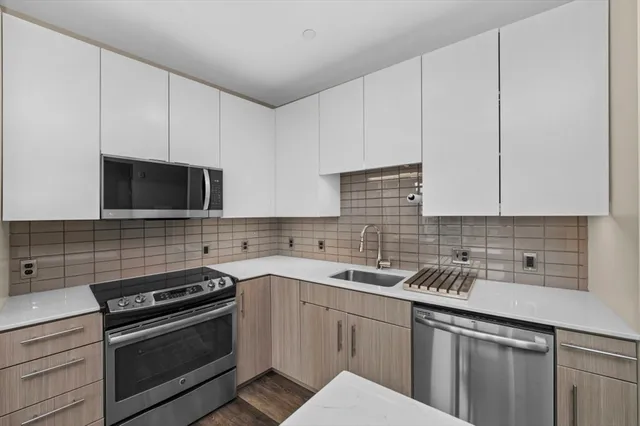 $999,000 | 180 Telford Street, Unit 614, Boston, MA 02135