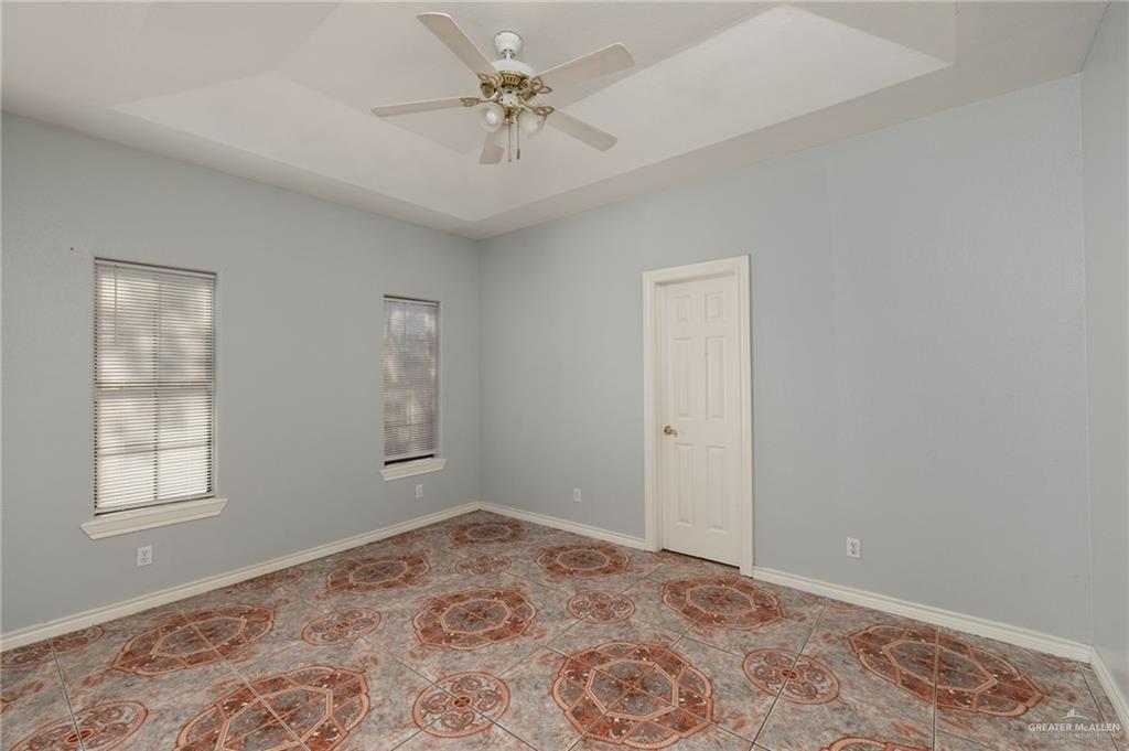 2015 North Ruby Street Edinburg, TX 78541 - Photo 6 of 11 a view of an empty room with a window