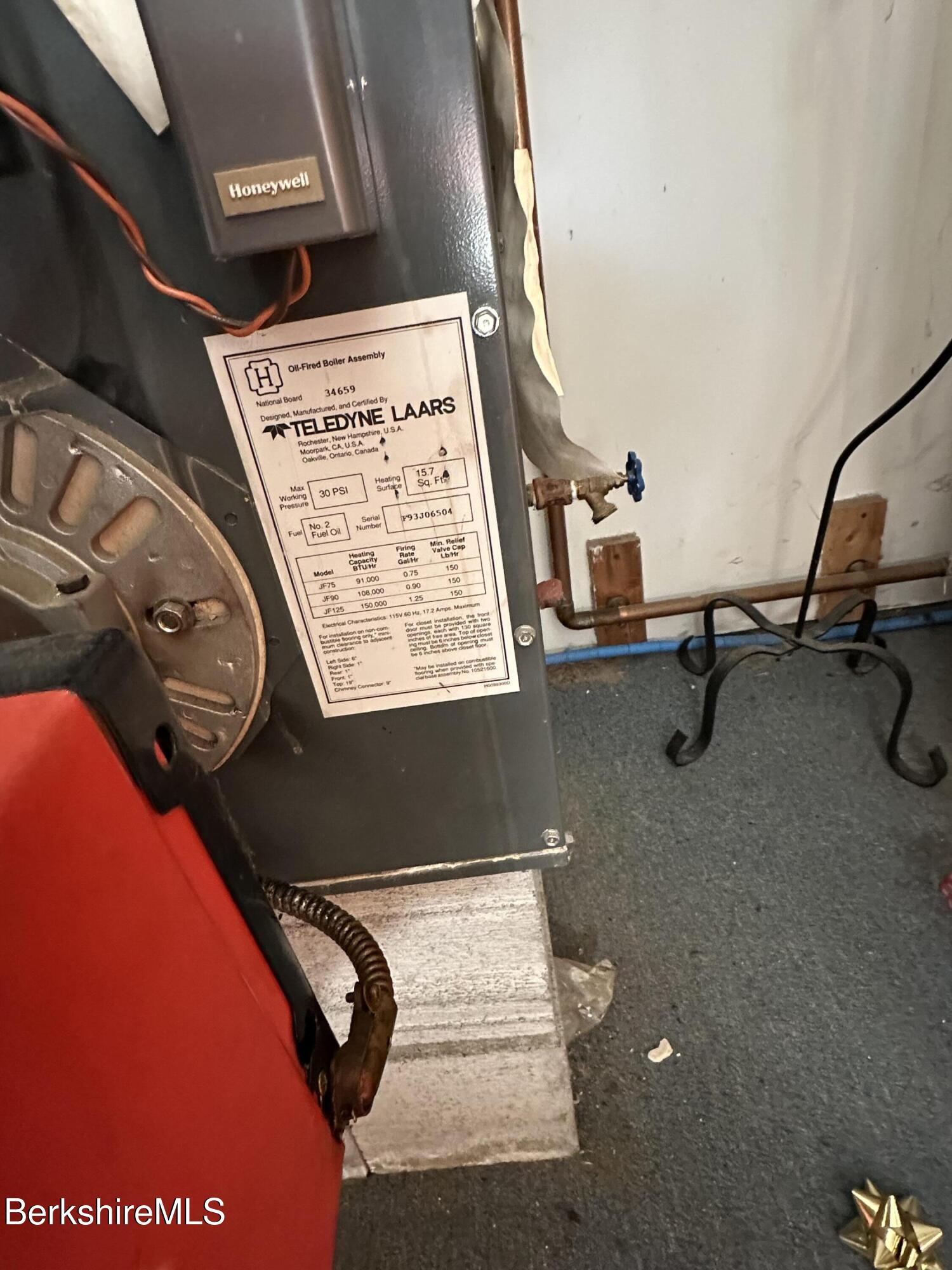 1020 Fairview Street Lee, MA 01238 - Photo 23 of 27 view of a room with gym equipment