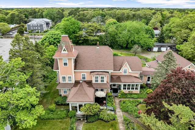 $1,990,000 | 141 Division Street, Harwich, MA 02671