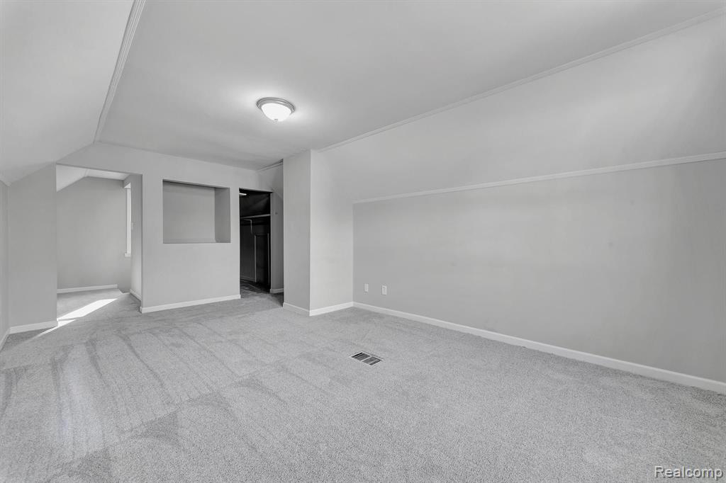 18259 Dalby Redford, MI 48240 - Photo 10 of 25