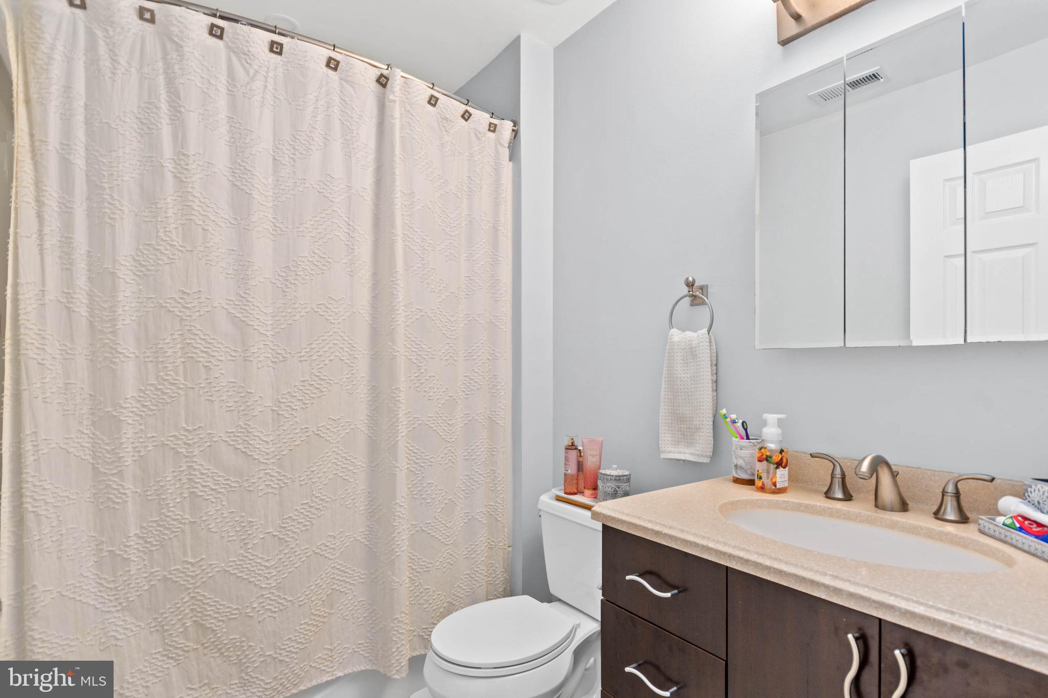 335 Sapling Way Atco, NJ 08004 - Photo 28 of 32 Upstairs Full Bathroom