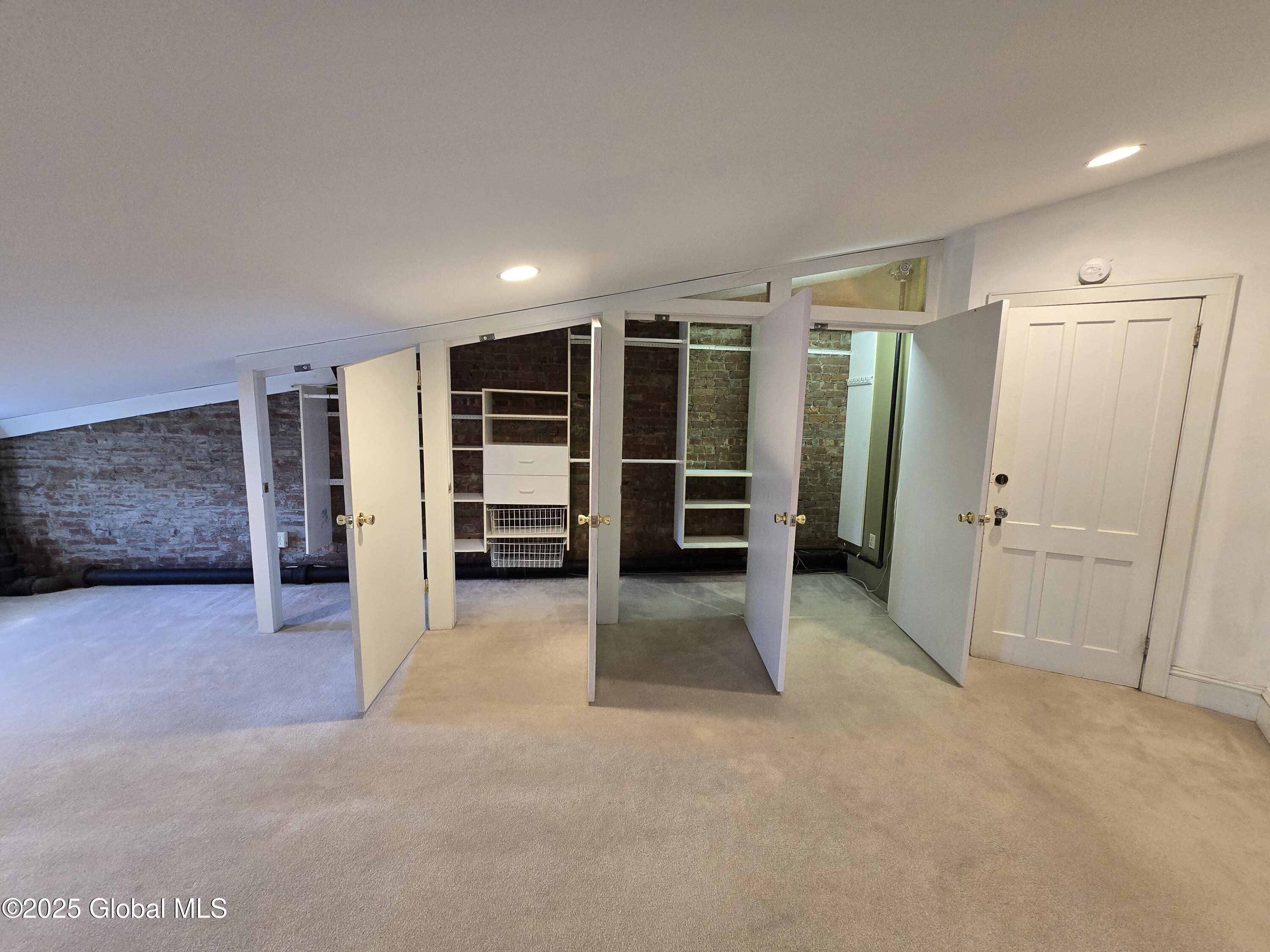 94 Chestnut Street Albany, NY 12210 - Photo 12 of 17 20250409_164104